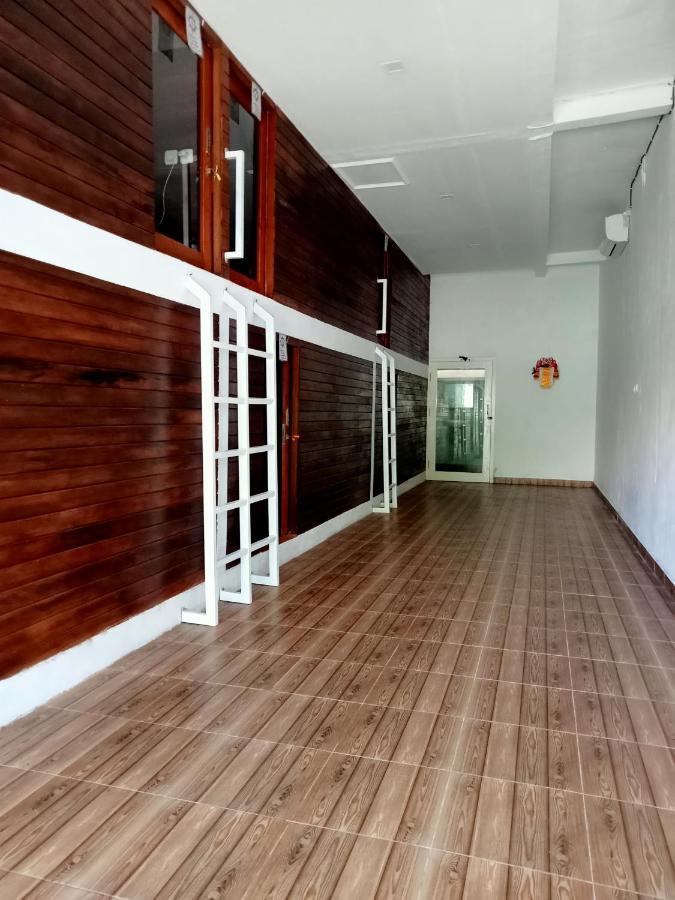 Tara Hostel Batununggul Εξωτερικό φωτογραφία